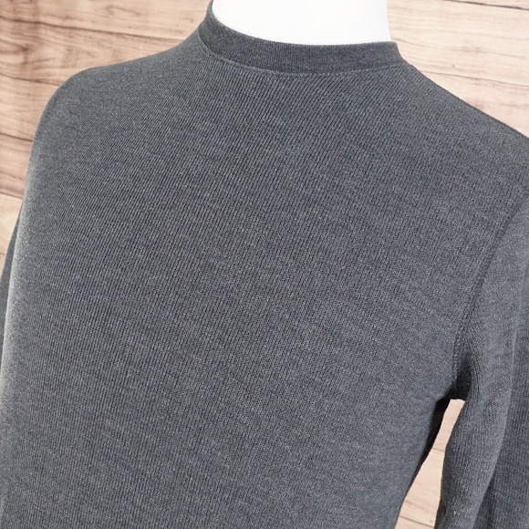 GAP GREY LONG SLEEVE CREW NECK SWEATER MENS SIZE XS - Picture 2 of 6